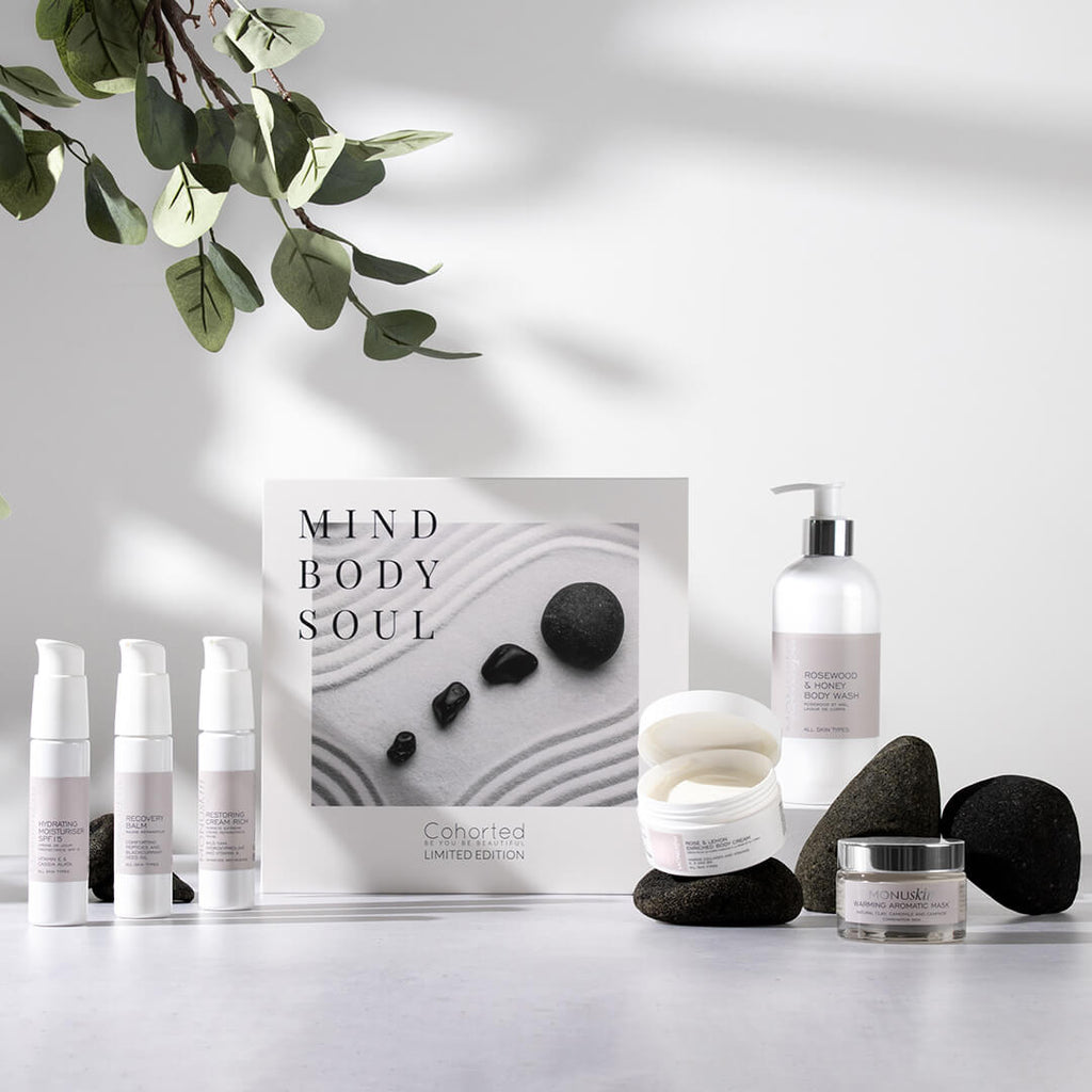 Monuksin Mind Body Soul Limited Edition Beauty Box (Worth £180+) Monuksin Mind Body Soul Limited Edition Beauty Box (Worth £180+)
