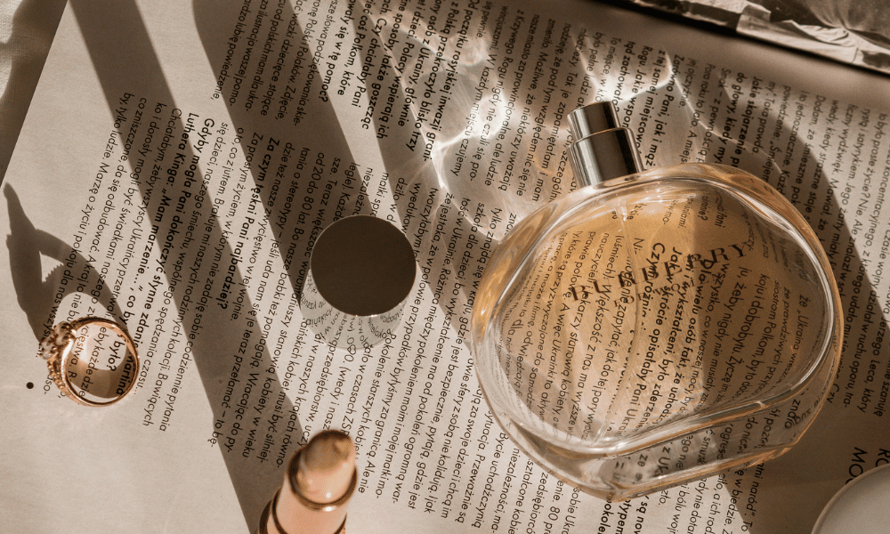 Choosing the Best Beauty Box for Women: Skincare vs. Makeup Mystery.